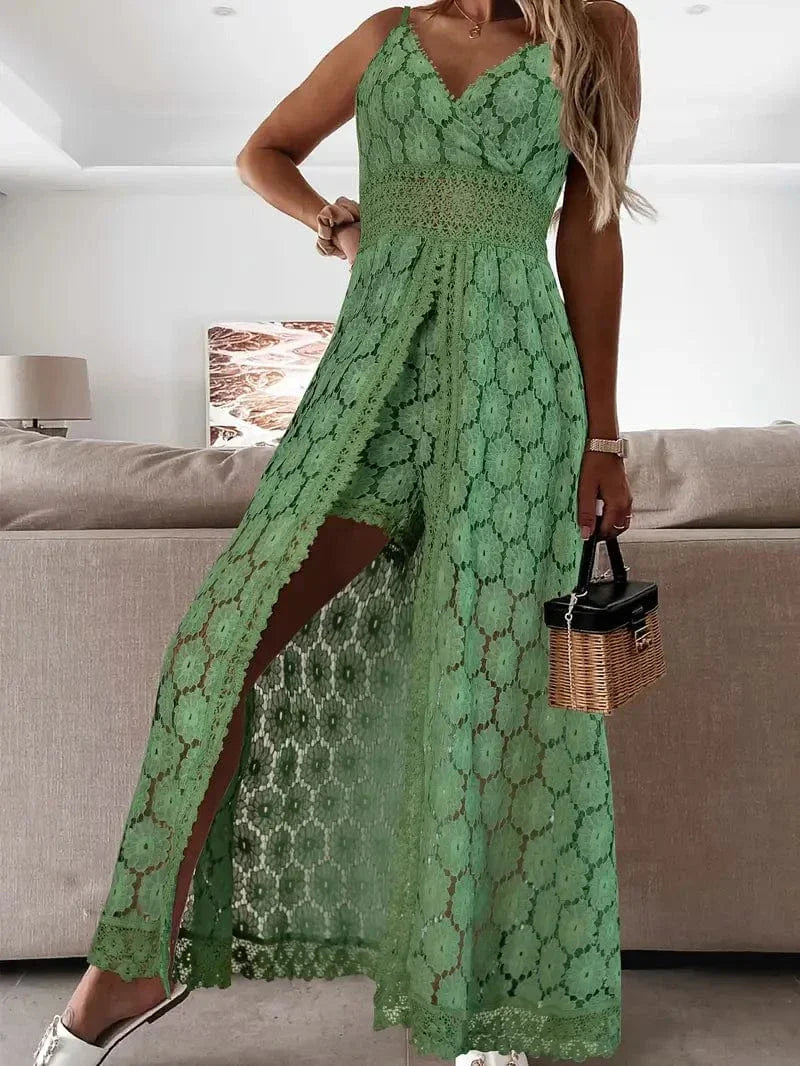 Sorelle | One-Piece Lace Chic