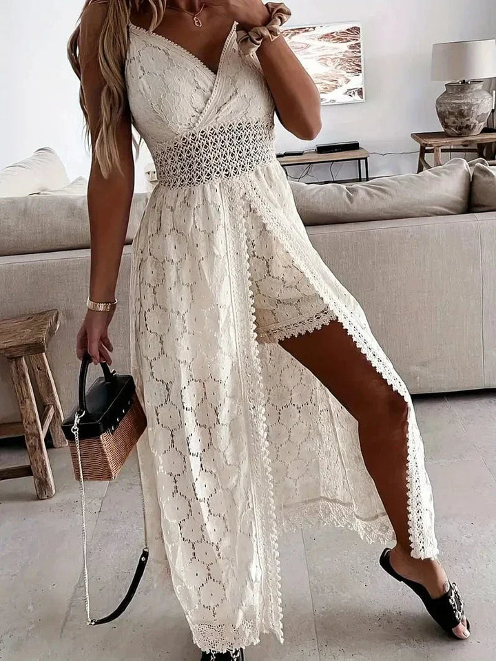 Sorelle | One-Piece Lace Chic