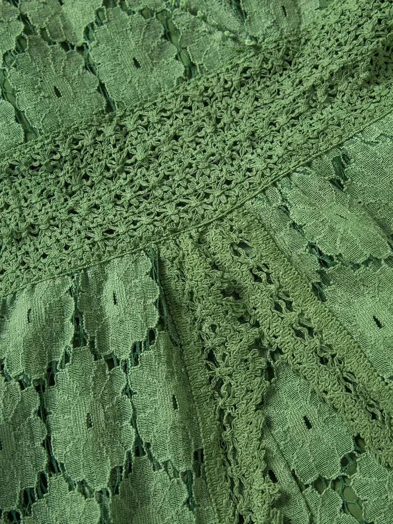 Sorelle | One-Piece Lace Chic