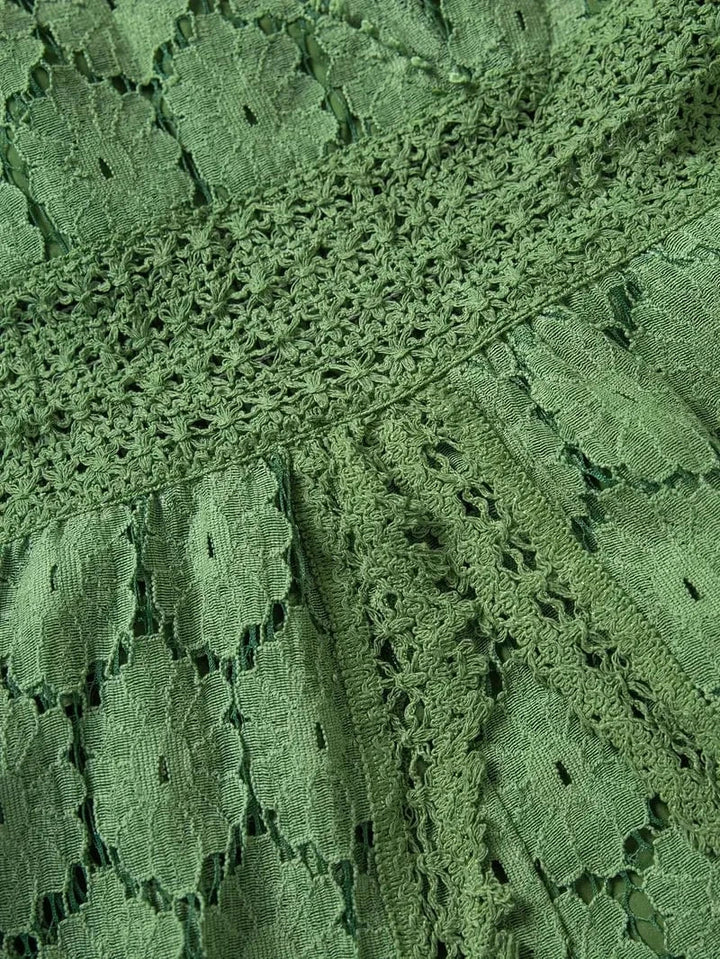 Sorelle | One-Piece Lace Chic