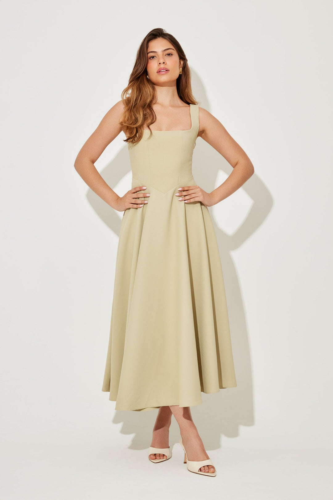 Abella | Timeless Flowy Dress