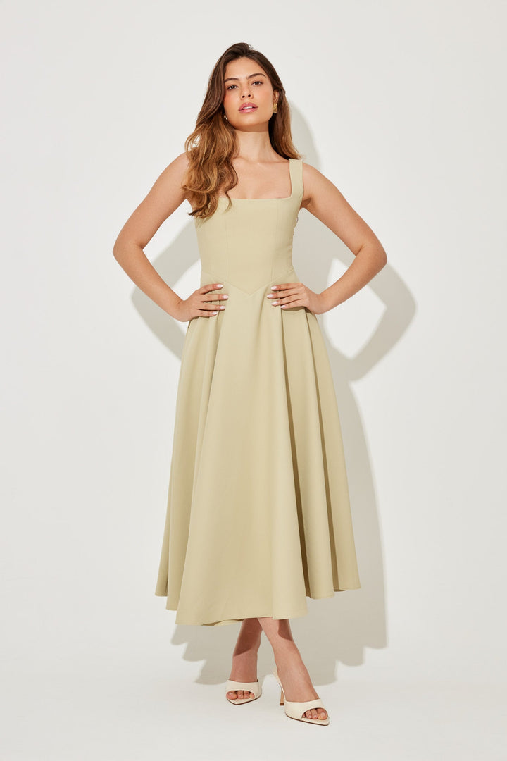 Abella | Timeless Flowy Dress