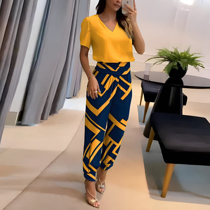 Melinda | Trendy Set with Blouse and Trousers