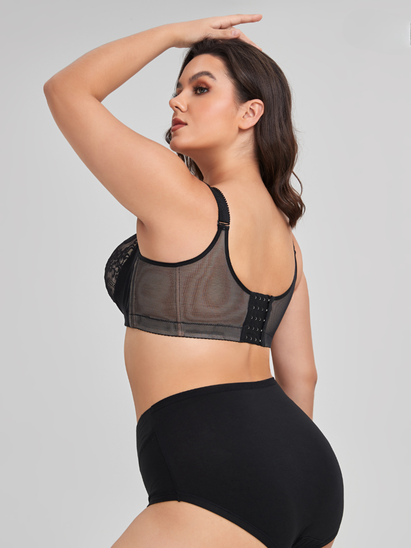 Style Montreal | Elegant Lace Push-Up Bra
