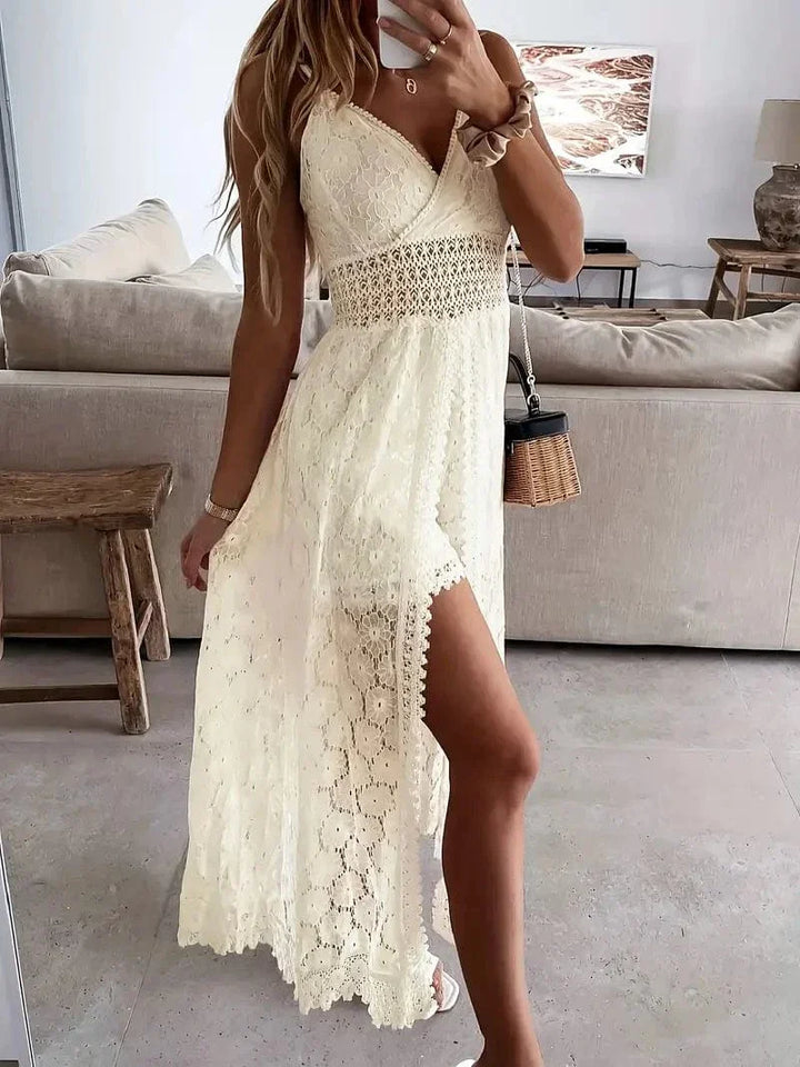 Sorelle | One-Piece Lace Chic